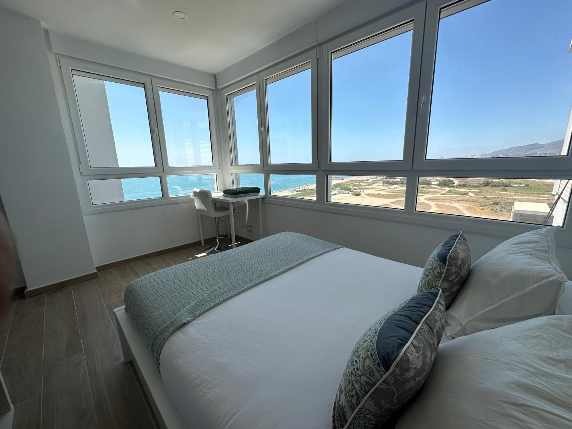 Sunstay Guadalmar Loft Seaview مالقة المظهر الخارجي الصورة